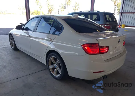 2012 BMW 328I z USA, uszkodzony, nr VIN WBA3A5G5XCNP18233